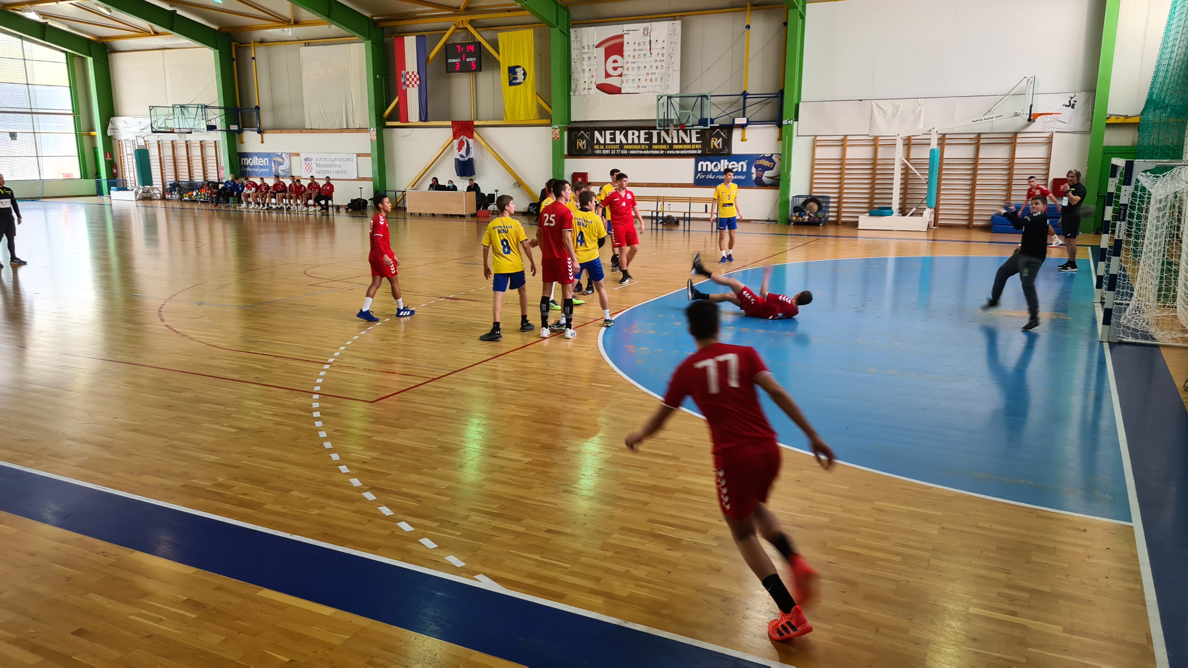 Mladi porečki rukometaši u Crikvenici ostvarili polovičan uspjeh